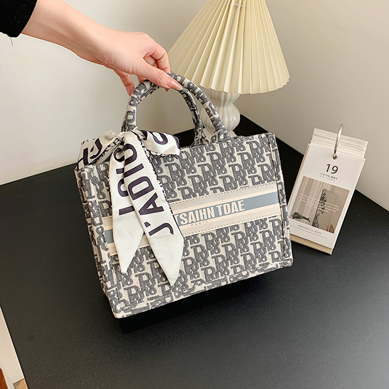 Izšivana tote torba, moderna ženska torba velikog kapaciteta, s naramenicom preko ramena ili crossbody, otisak