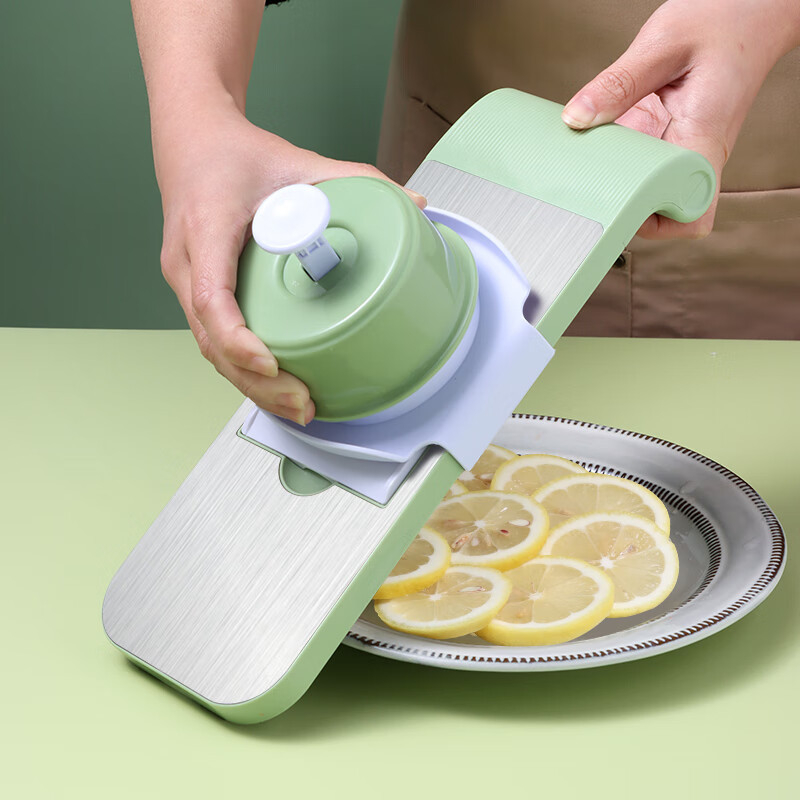 Tăietor de legume multifuncțional cu răzătoare pentru cartofi și castraveți