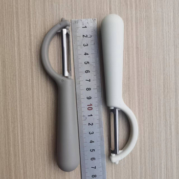 Cuțit multifuncțional de decojit pentru fructe, legume și cartofi