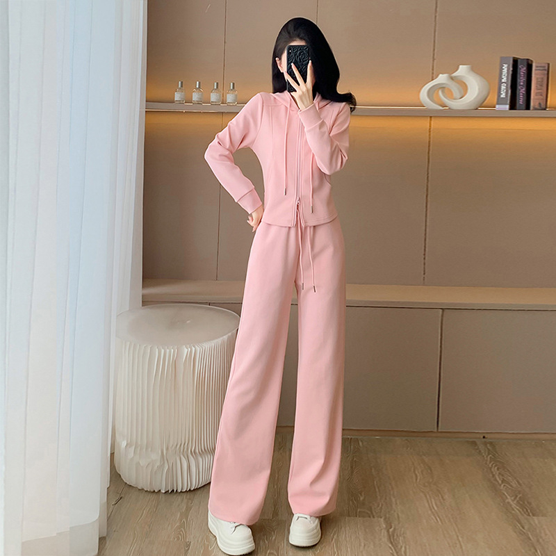 Jesenski ženski sportski set visoke kvalitete — uska veličina, hoodie s kapuljom, Chanel inspiriran stil, dvodijelni elegantan i mlađalački