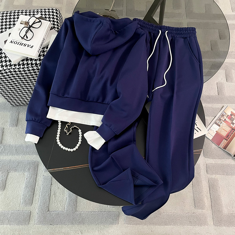 Ženski bijeli trodijelni casual sportski set: osnovni top, duksa i široke hlače s 3D uzorkom
