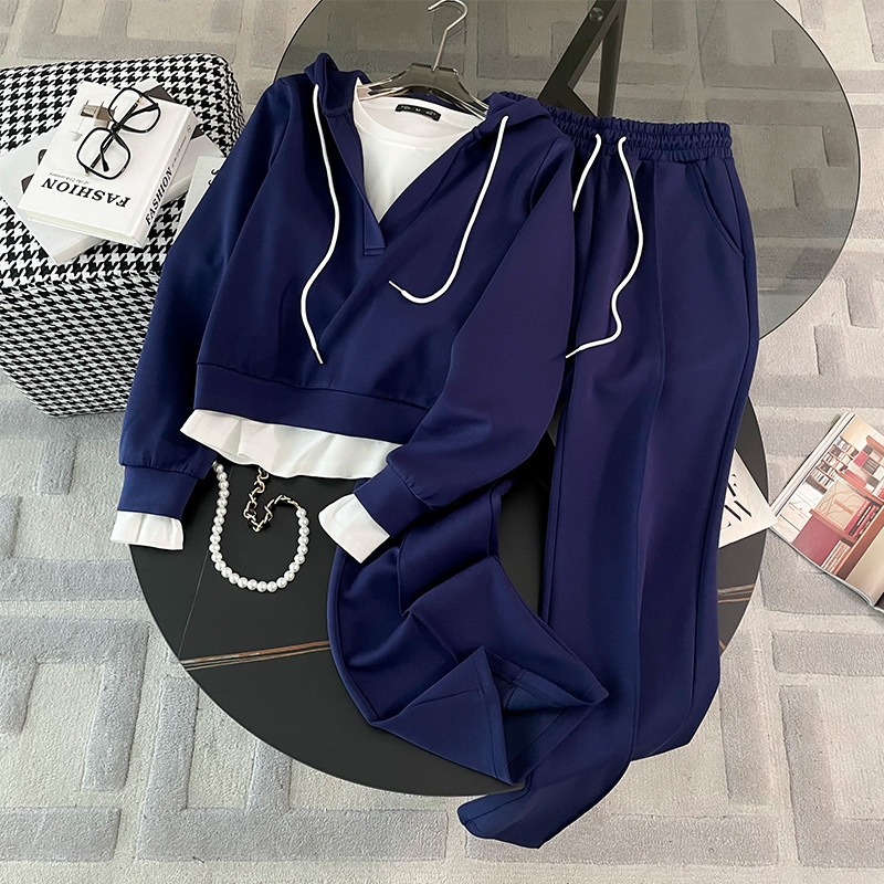 Ženski bijeli trodijelni casual sportski set: osnovni top, duksa i široke hlače s 3D uzorkom