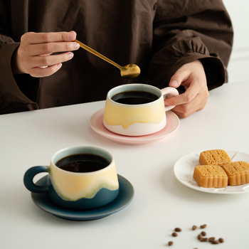 Set de căni ceramice pentru cafea cu farfurioare pentru cupluri – premium, elegante pentru latte art