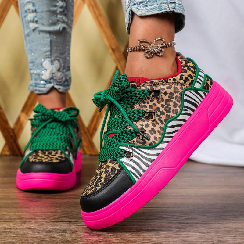Leopárd mintás, vastag talpú sneaker unisexeknek – utcai casual tornacipő