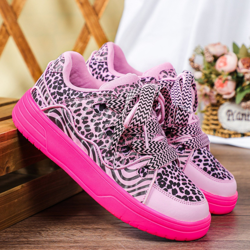 Leopárd mintás, vastag talpú sneaker unisexeknek – utcai casual tornacipő