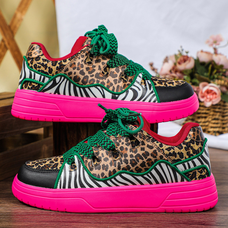Leopárd mintás, vastag talpú sneaker unisexeknek – utcai casual tornacipő