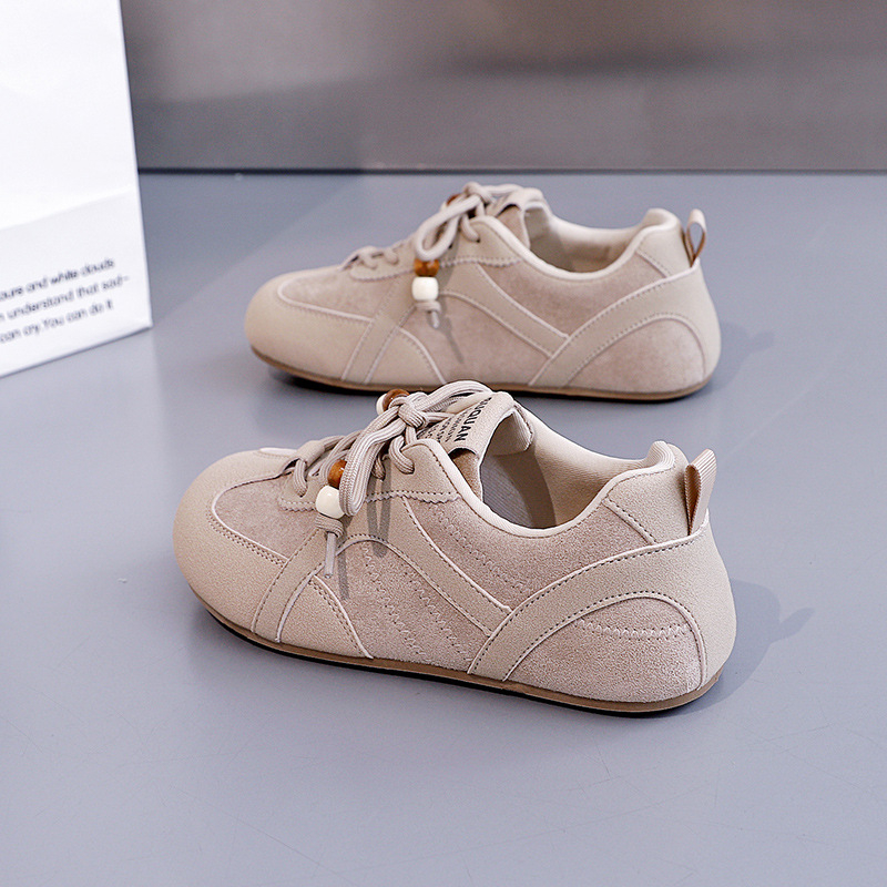 Ženske retro tenisice s ravnom potplatom – Dad Shoes, model K3911, proljeće/jesen 2026