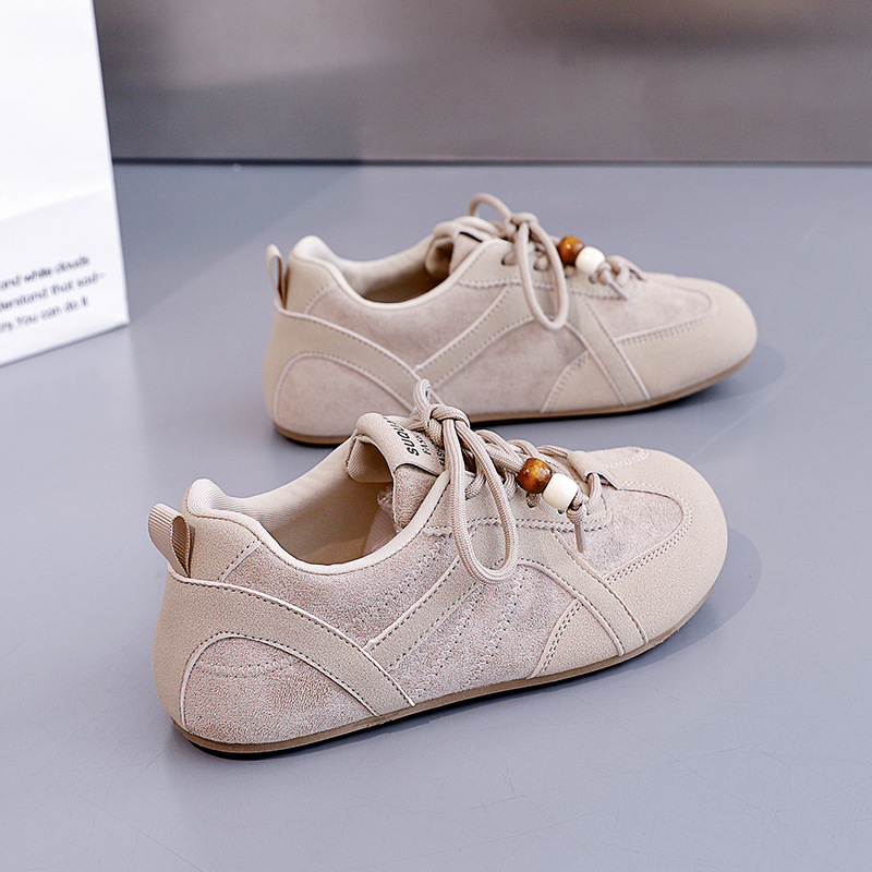 Ženske retro tenisice s ravnom potplatom – Dad Shoes, model K3911, proljeće/jesen 2026