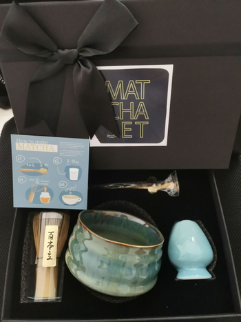 Set japonez de ceai cu tel de matcha, suport, bol din bambus, lingură — kit de călătorie