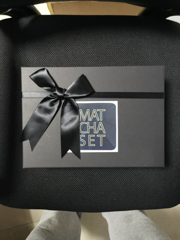 Set japonez de ceai cu tel de matcha, suport, bol din bambus, lingură — kit de călătorie