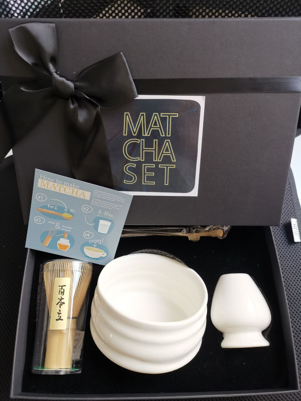 Set japonez de ceai cu tel de matcha, suport, bol din bambus, lingură — kit de călătorie