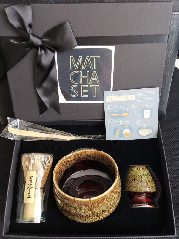 Set japonez de ceai cu tel de matcha, suport, bol din bambus, lingură — kit de călătorie