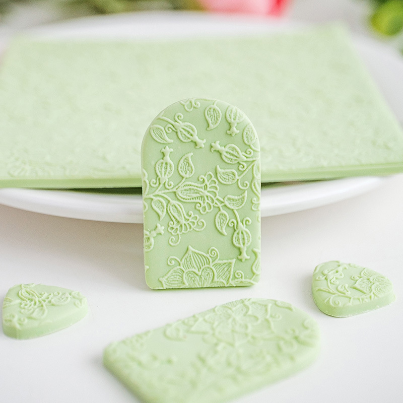 Rola de embossing pentru lut moale din polimer cu textură florală și model viță de vie pentru cercei