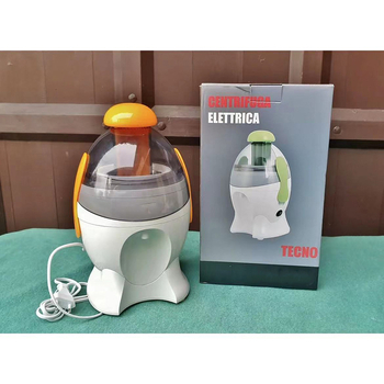 Storcător electric de citrice pentru lămâi, mandarine și portocale