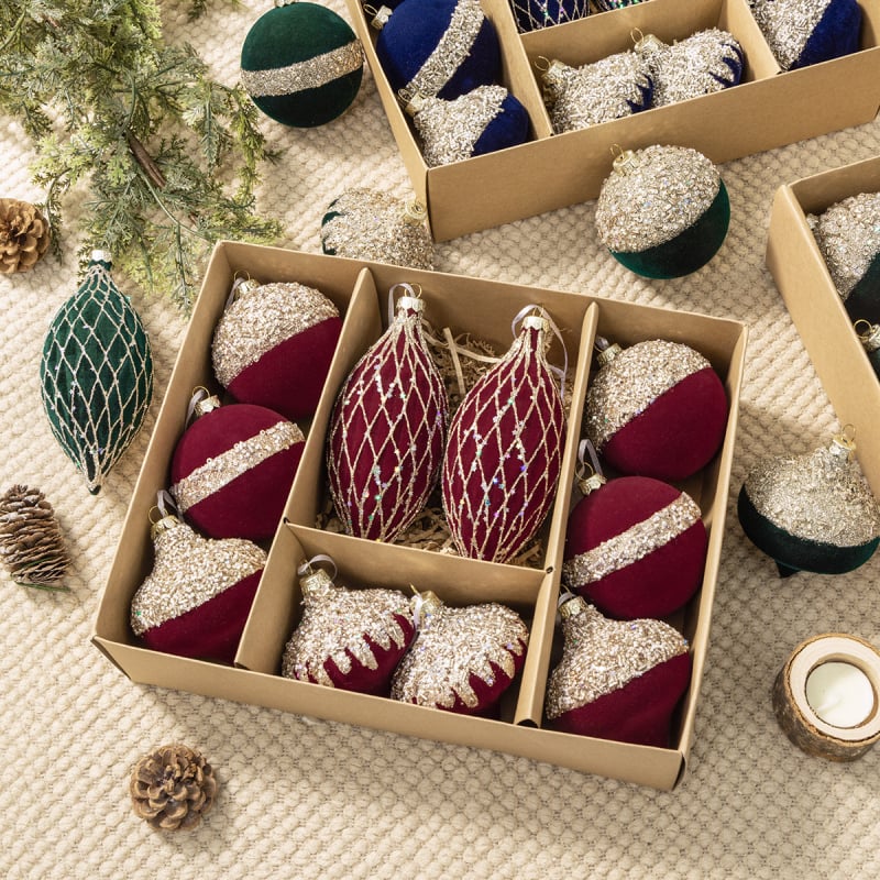 Set de globuri de Crăciun cu textură velur, în forme variate, pentru decor DIY al bradului