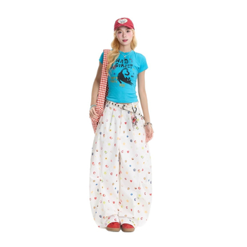 Pantaloni cargo albi pentru femei – stil american de stradă, croială dreaptă lejeră