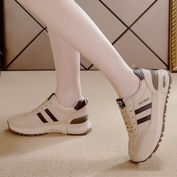 Lagana ženska sportska obuća, 2025 proljeće–jesen, svestrane casual dad shoes tenisice, mekana đon, udobne, EU veličina 42.