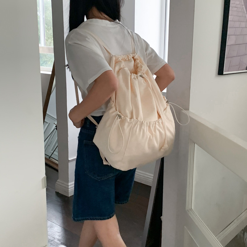 Platneni ruksak u korejskom stilu, minimalistički jednofarban dizajn s plisiranim detaljima, zatvaranje šnonom, velika kapaciteta, ležerni umjetnički stil, svestran