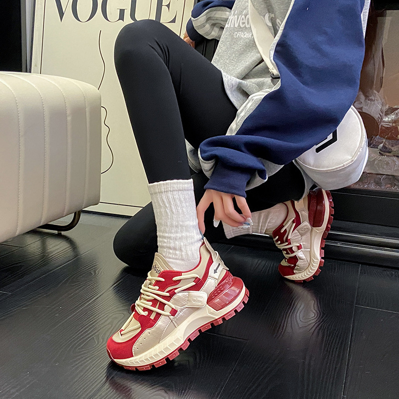 Ženske tenisice s debelim potplatom, jesen 2024, udobne sportske tenisice, povećanje visine, stil dad shoes