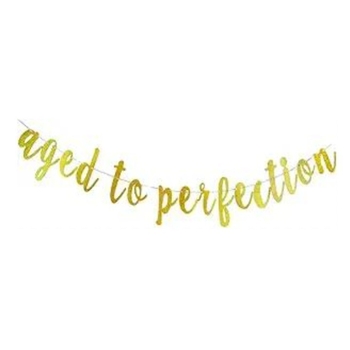 Banner cu litere aurii pentru decor de petrecere