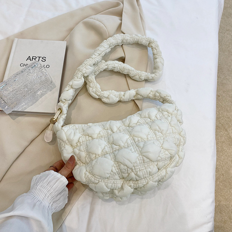 Koreanska ženska bubble torba, crossbody u dumpling obliku, najlon, ulični stil, velika veličina, jesen 2024