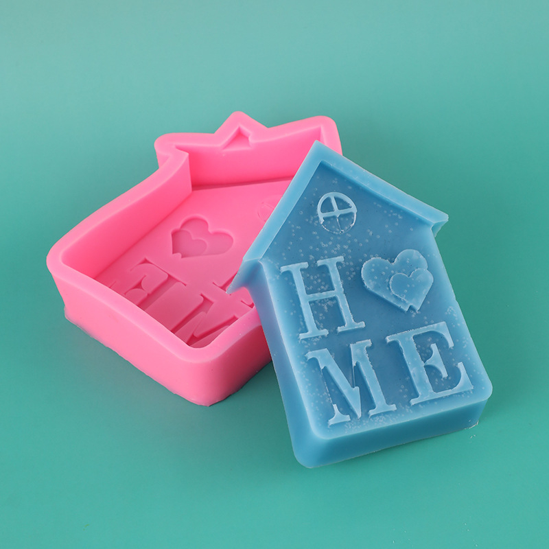 Formă din silicon pentru fondant și prăjituri - casă cu inimă și litere, realizată manual, design creativ pentru coacere