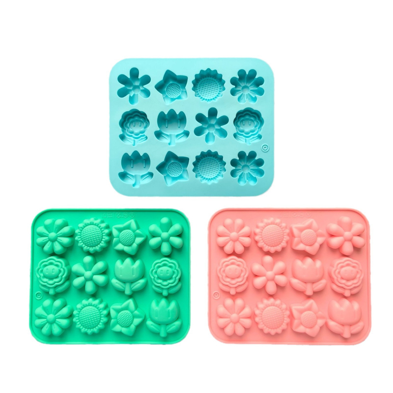 Set din 12 forme de silicon, 6 flori mici, model 736, pentru jeleu, budincă, prăjituri, ciocolată și cuburi de gheață