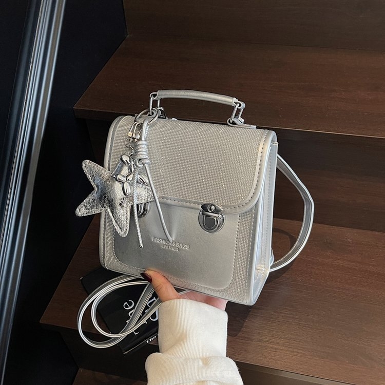 Ženska crossbody torba, 2025 korejski stil, inspirirana sveučilištem, minimalistička, s dvije pretince