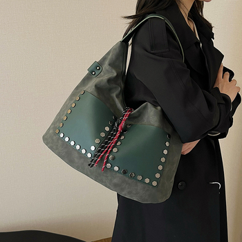 Ženska velurova bucket torba, velika zapremina, crossbody preko ramena, gradski stil