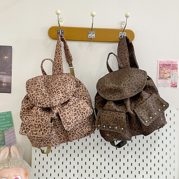 Ženski kompaktni ruksak s leopardim uzorkom, platnena torba s kapom i šnalom za zatvaranje, ukrasne zakovice, retro stil za putovanja