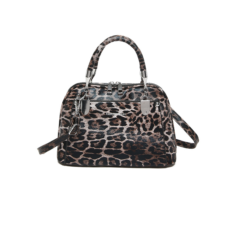 Ženska torba preko ramena u korejskom stilu s leopard uzorkom, metalne zakovice – retro dizajn