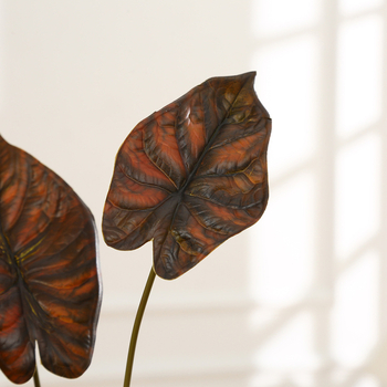 Plantă artificială cu frunze de Alocasia – verde proaspăt, decor pentru masă și sufragerie