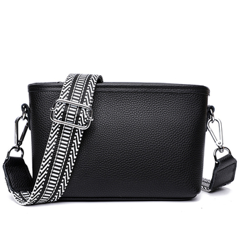 Női valódi bőr bucket táska széles vállpánttal, minimalista crossbody, 2025-ös új modell.