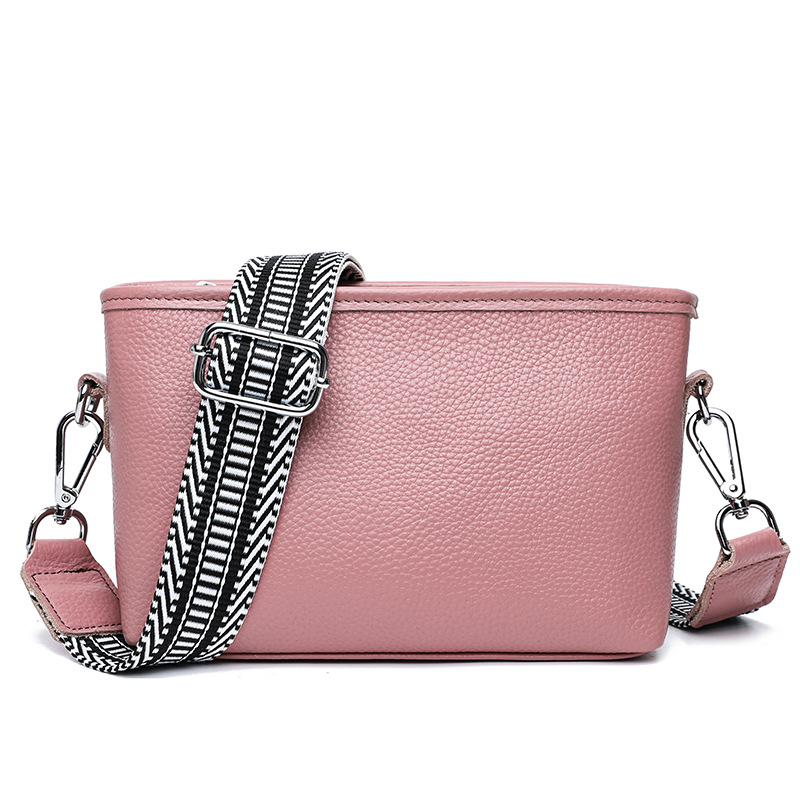 Női valódi bőr bucket táska széles vállpánttal, minimalista crossbody, 2025-ös új modell.
