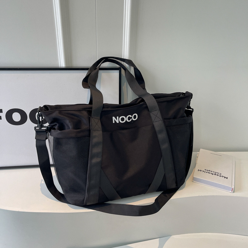 Unisex torba za putovanje od Oxford tkanine, kapacitet 20-35 L, lagana i prozračna