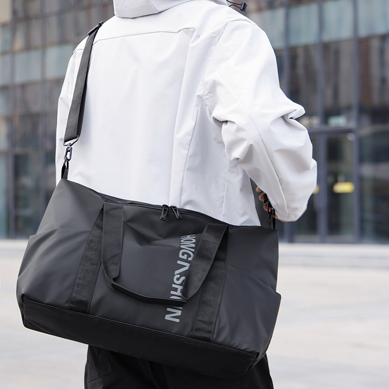 Putna torba, lagana i jednostavna, korejskog stila, velik kapacitet 20–35 L, za rekreacijska putovanja i fitness