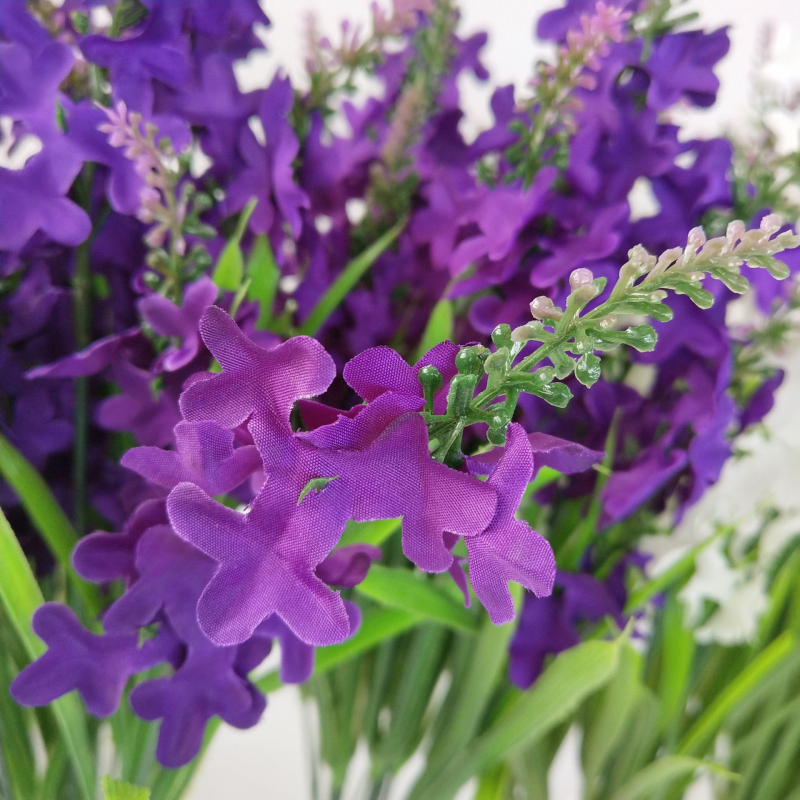 Buchet din flori artificiale lavandă și hiacint pentru decor de nuntă, plante verzi decorative, înălțime aproximativ 45 cm, 7 flori și 6 elemente verzi