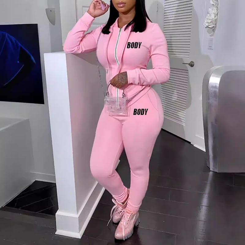 Ženski jesenski set s kapuljačom, dvije komponente, s natpisima – casual sportski stil