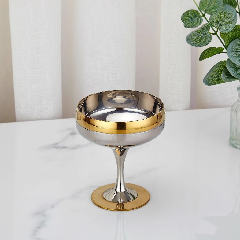 Set de pahare de vin din oțel inoxidabil 304, cu margine auriu, însoțit de farfurii și boluri – pentru bar, cocktail, restaurant și uz casnic