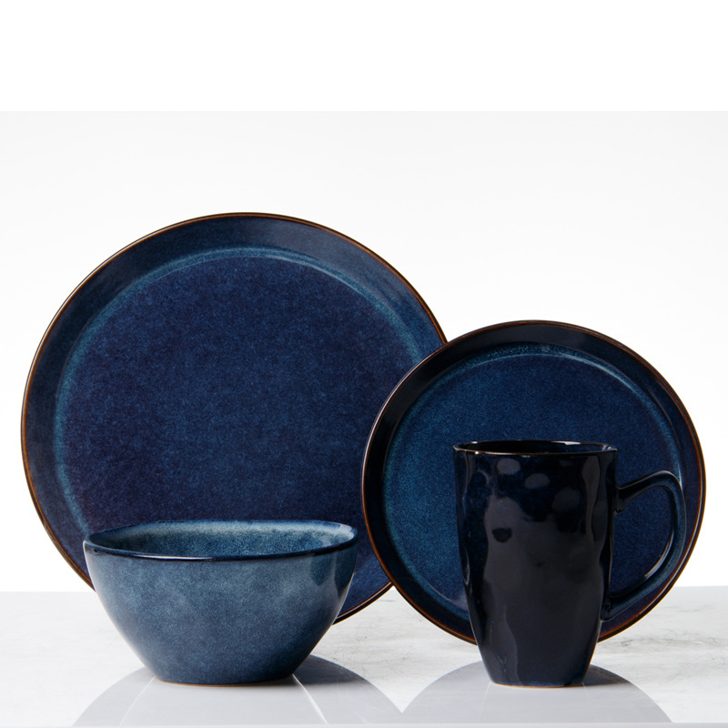 Set de veselă ceramică cu glazură reactive pentru uz casnic — boluri, farfurii și căni