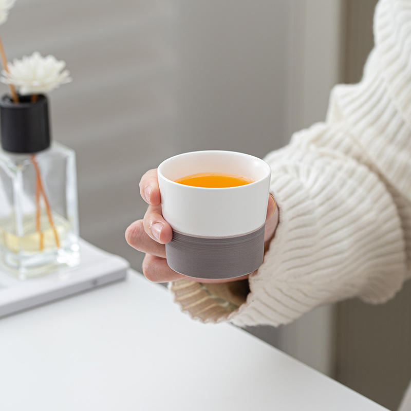 Set Gongfu de ceai în stil japonez, porțelan alb, ceainic și cești, mic set pentru două persoane, cu tavă de lemn pentru ceai