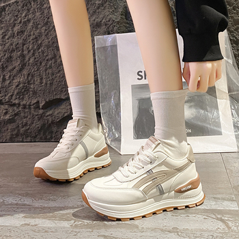 Női sportcipők koreai stílusban, tavasz 2025 – vastag talpú sneakers mindennapos viselésre