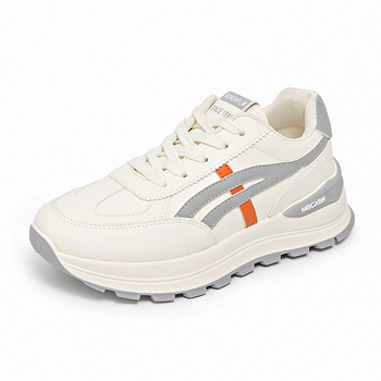Női sportcipők koreai stílusban, tavasz 2025 – vastag talpú sneakers mindennapos viselésre