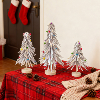 Brăduț miniatural de Crăciun – ornamente pentru masă, decor pentru o scenă mică