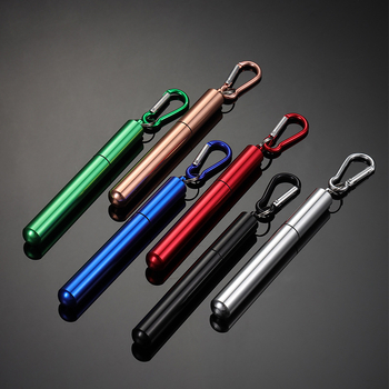 En 304 nehrđajući čelik teleskopska slamka s okruglim dnom, višebojni aluminijski kućište i karabiner – prijenosni set slamke