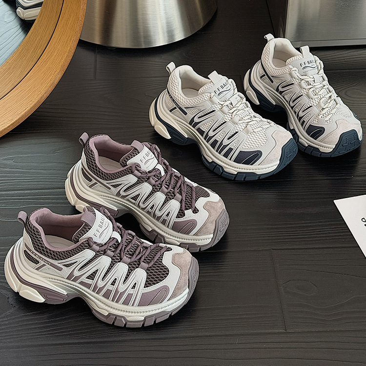 Nove ženske tenisice u stilu dad sneakers s debelim potplatom, proljeće 2026, lake i casual za trčanje i planinarenje, s dizajnom za povećanje visine