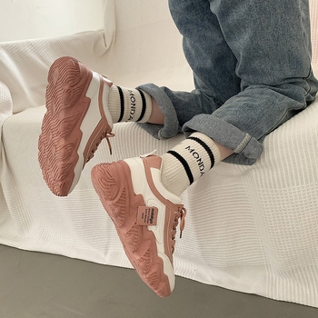 Női dad shoes stílusú sportcipők, könnyű kivitel, gumírozott talp, színes blokkokkal és hullámzó talppal, 2022 ősz