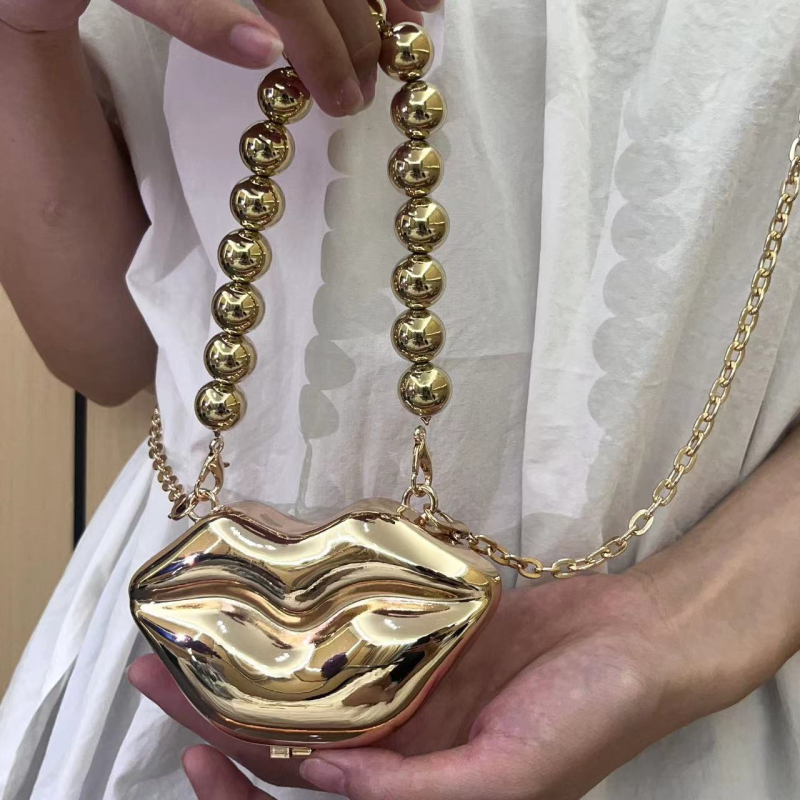 Mini metalna torbica za usne s cvjetnim motivom, crossbody torba za žene