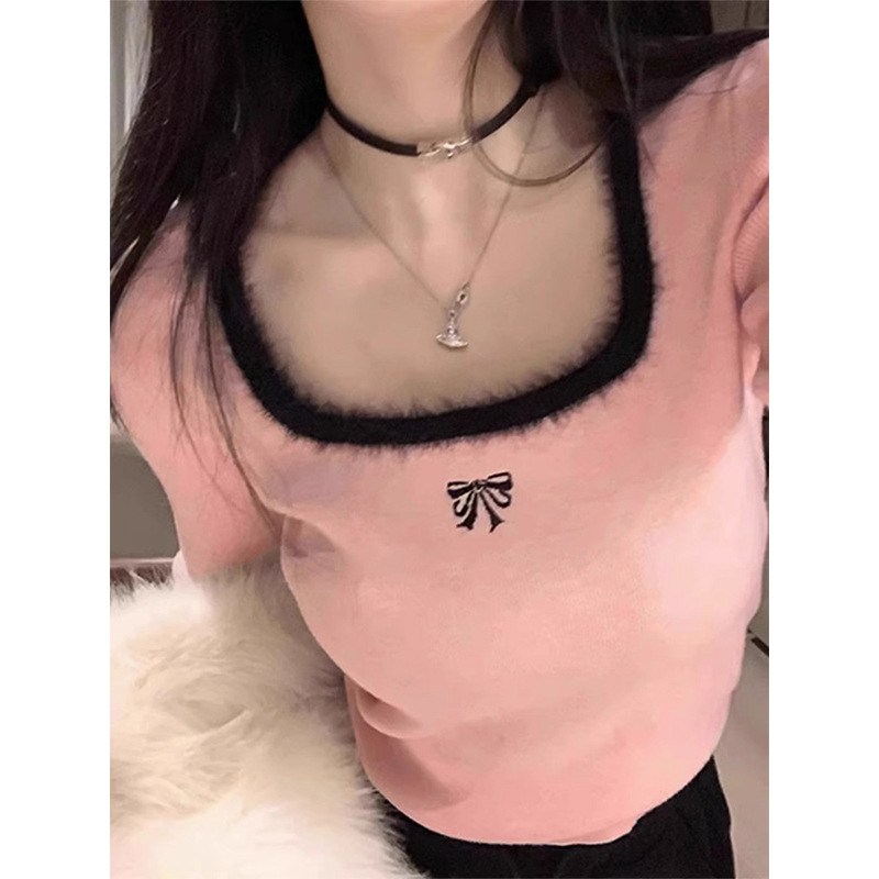 Korejskog stila uski kroj, cropped top s dugim rukavima i izvezenim uzorkom Derong tkanine, s četvrtastim izrezom za jesen-zimu