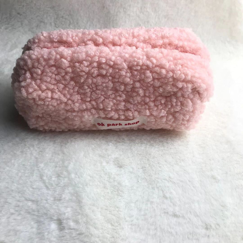 Geantă de machiaj din lână de miel, stil coreean, minimalistă și la modă, cu capacitate mare, formă pătrată, potrivită pentru cosmetice, creioane, monede și rechizite.